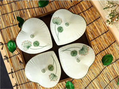 Đóng gói trả đơn hàng 100 khay bánh kẹo gốm sứ Bát Tràng in logo cao cấp