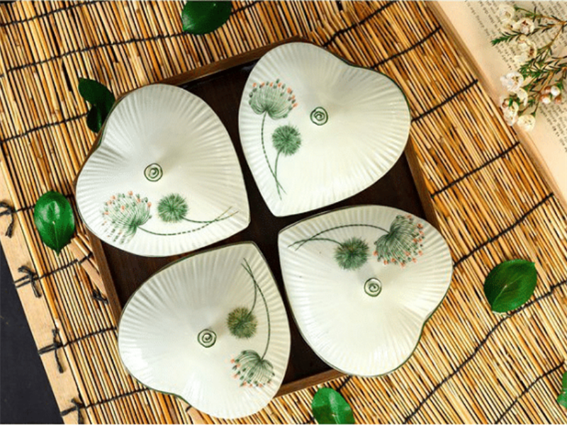 Đóng gói trả đơn hàng 100 khay bánh kẹo gốm sứ Bát Tràng in logo cao cấp