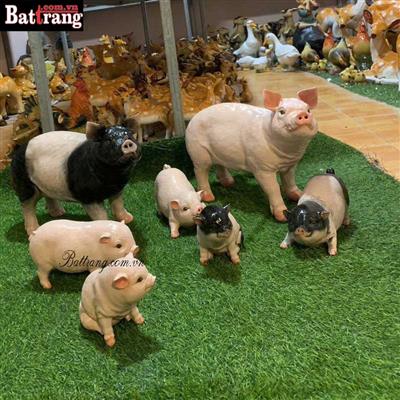 Tượng gia đình lợn vừa Gốm sứ Bát Tràng